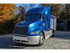 Tamco Paint Blazin Blue in 2000 Mack Vision Semi Truck
