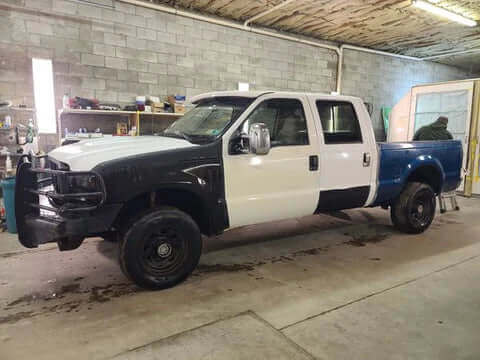 Tamco Paint Blizzard of Ozz White Pearl on 2004 Ford