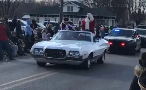 Tamco Paint Blizzard of Ozz White Pearl on 1972 Ford Gran Torino