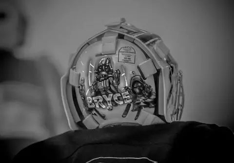 Tamco Paint Blizzard of Ozz White Pearl on Hockey Helmet