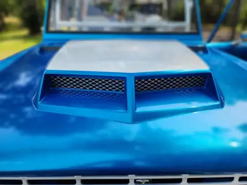 Tamco Paint Bluetooth Pearl in 1966 Ford Bronco