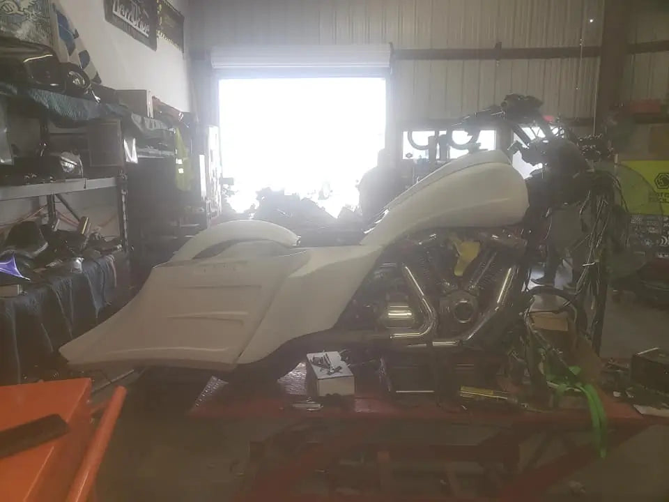 Tamco Paint Bright White Basecoat on Harley-Davidson Road Glide