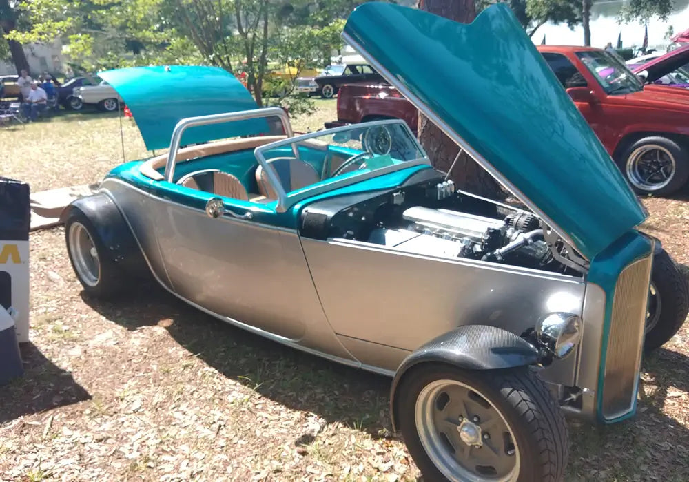 Tamco Paint Caribbean Current Pearl on 1933 Ford Roadster