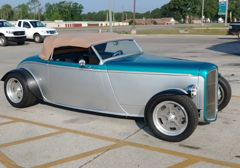 Tamco Paint Caribbean Current Pearl on 1933 Ford Roadster