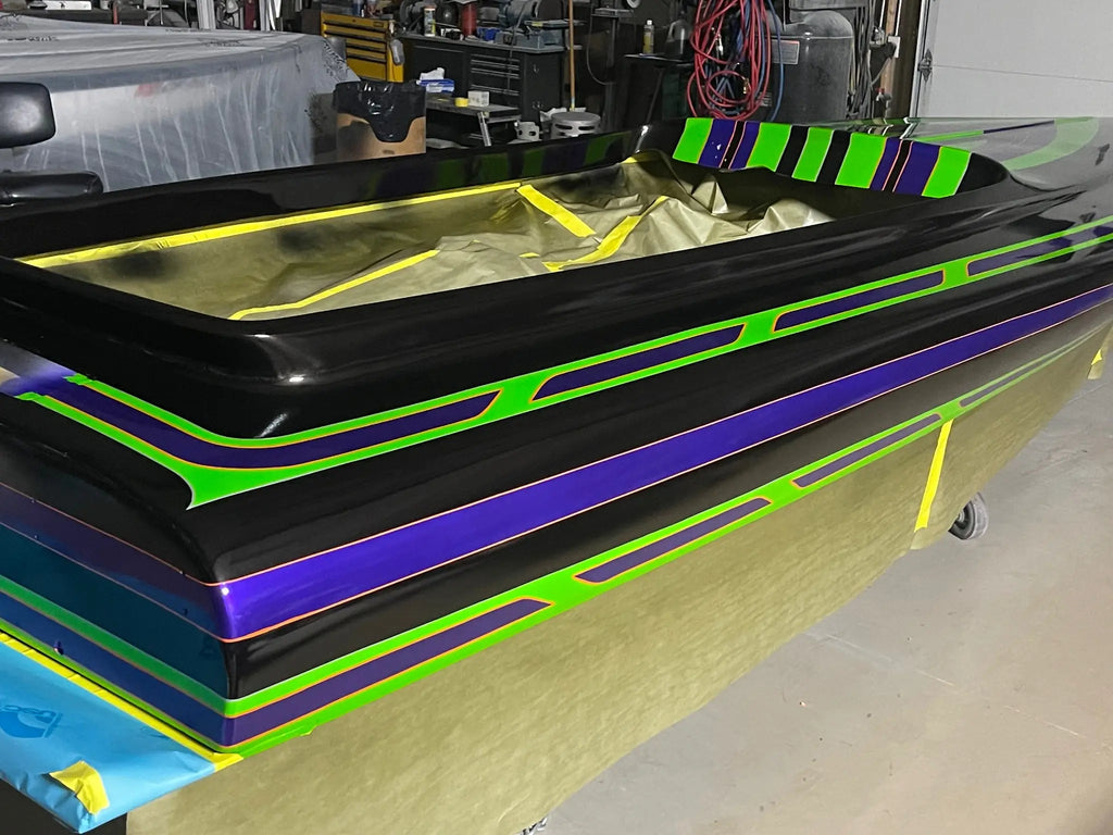 Tamco Paint Chrysler Brilliant Black Pearl on Race Boat