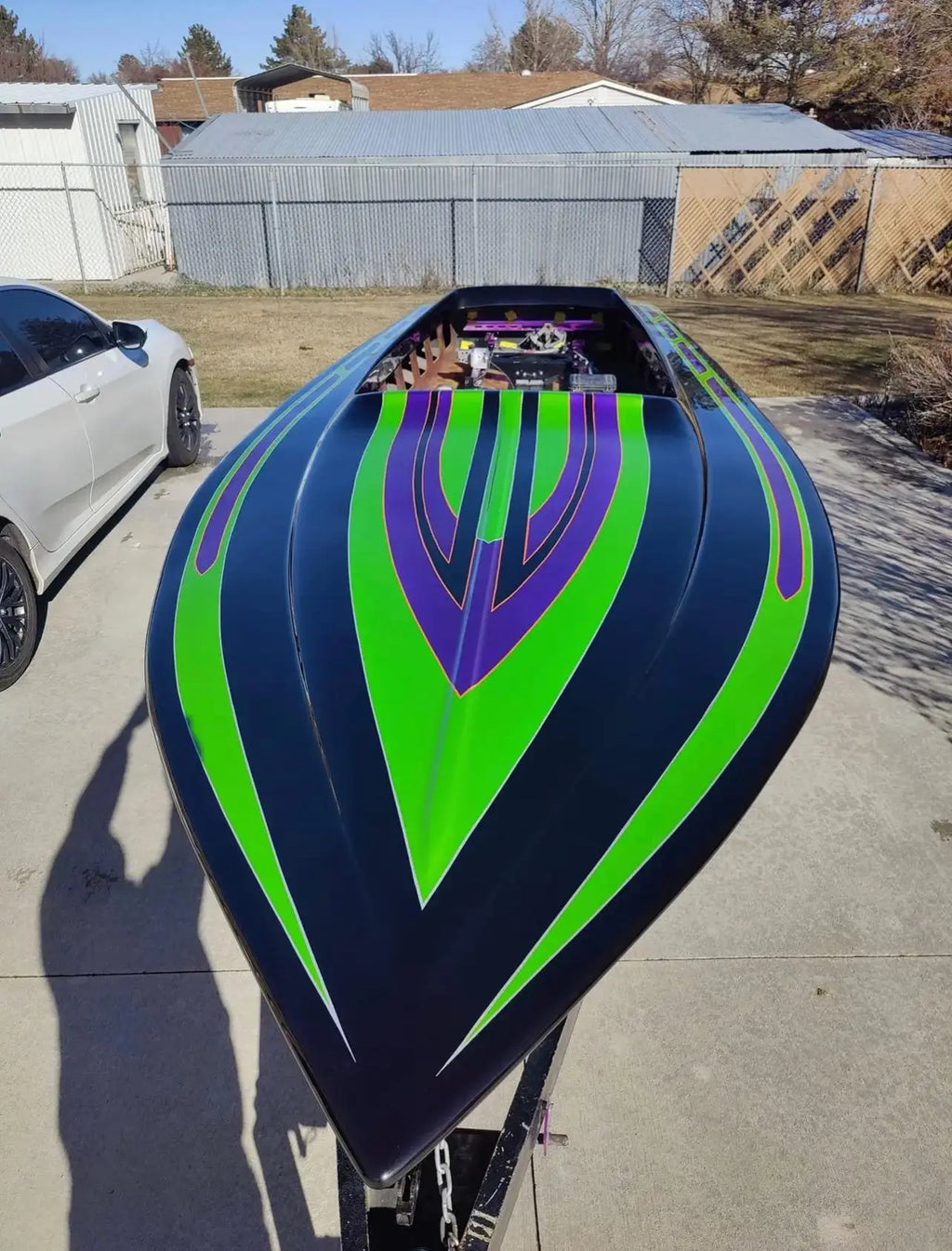 Tamco Paint Chrysler Brilliant Black Pearl on Race Boat