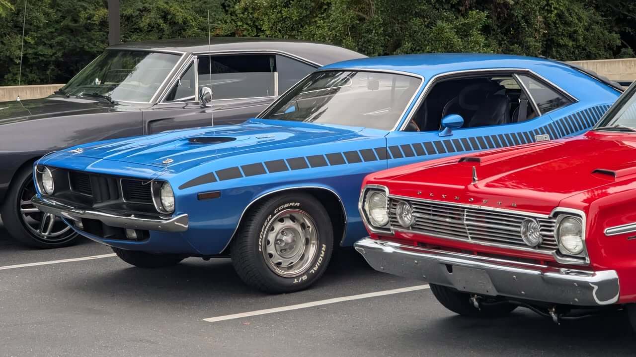 Tamco Paint Chrysler Surf Blue Metallic in 1973 Plymouth Barracuda