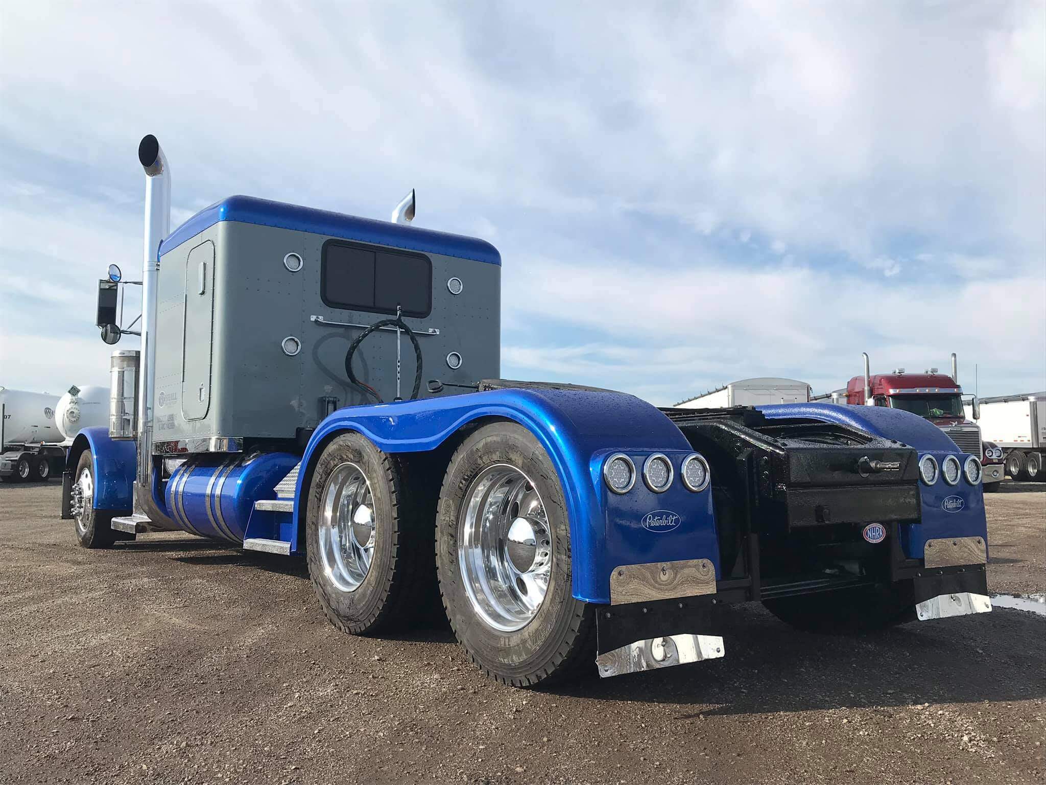 Tamco Paint Chrysler Viper GTS Blue Pearl in Peterbilt 379 EXHD