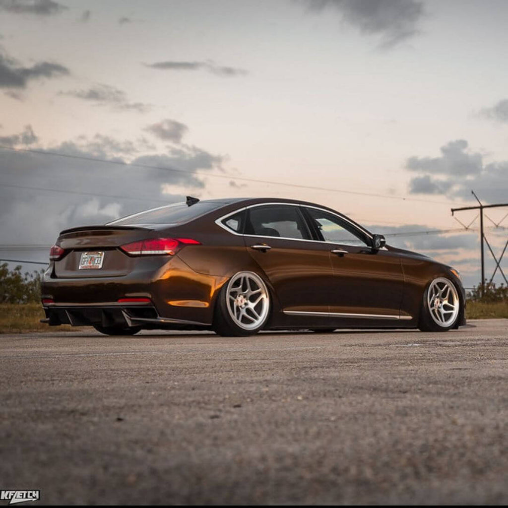 Dirtbag Brown 2019 Genesis G80