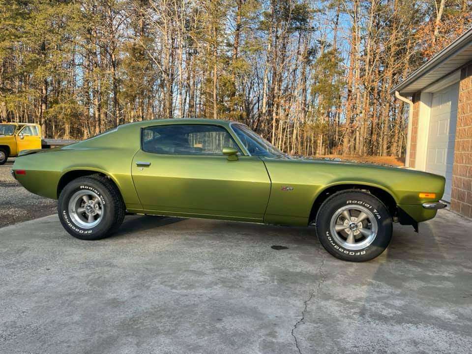 Citrus Green OEM Basecoat Second Generation Chevrolet Camaro
