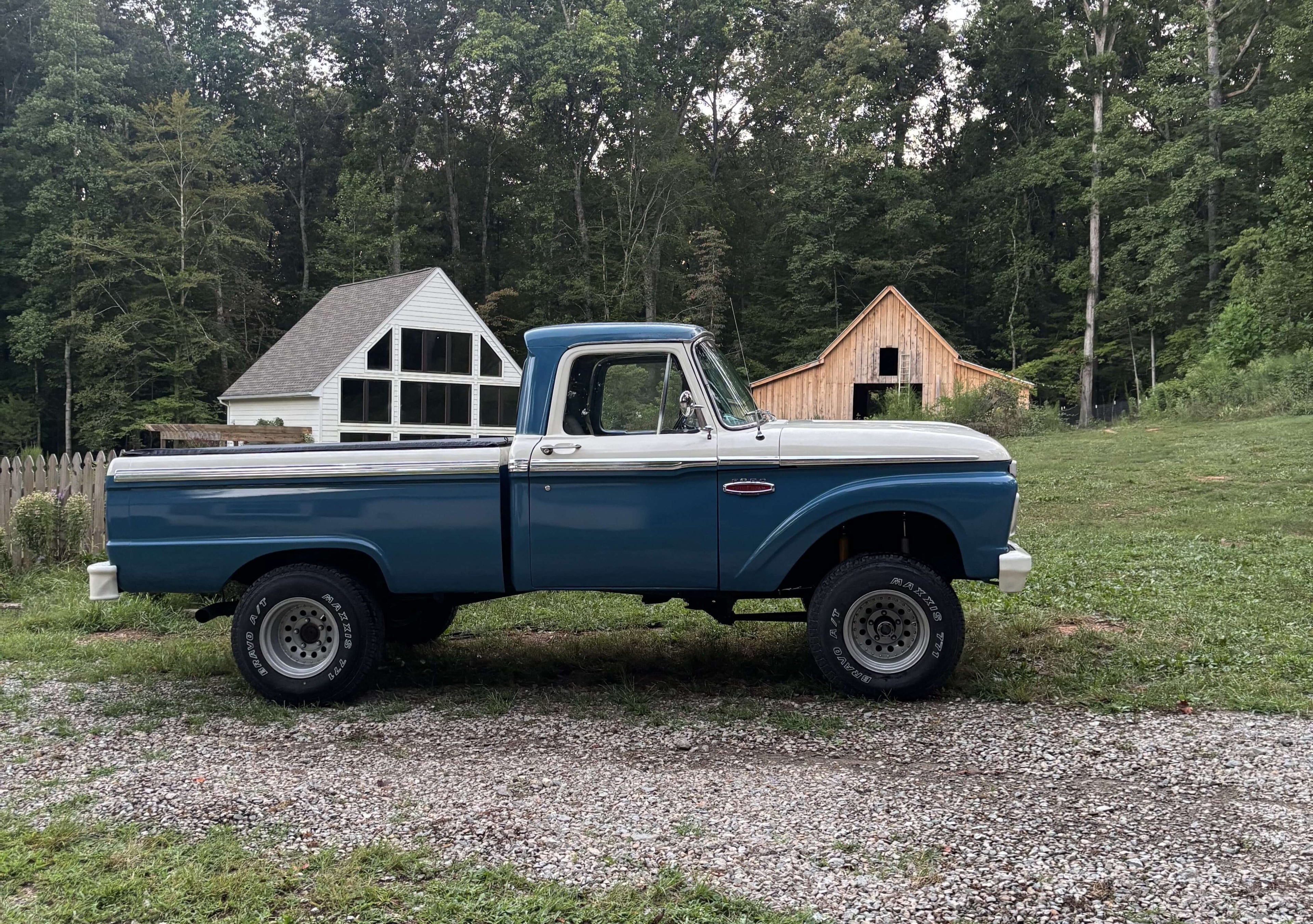 Tamco Paint Ford Marlin Blue OEM Basecoat Color Code: W / M1742