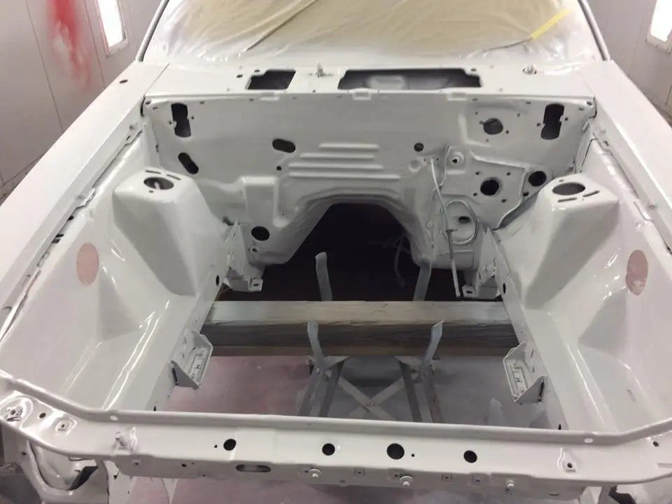 Tamco Paint Ford Oxford White on Ford Mustang 