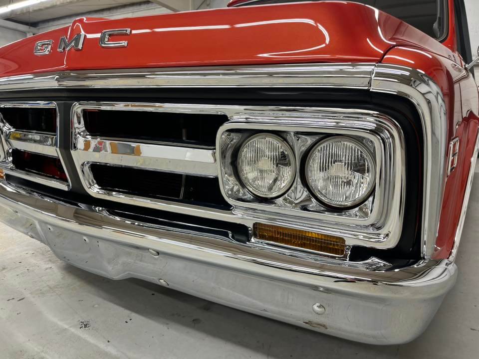 Tamco Paint GM Inferno Orange Pearl in GMC Jimmy