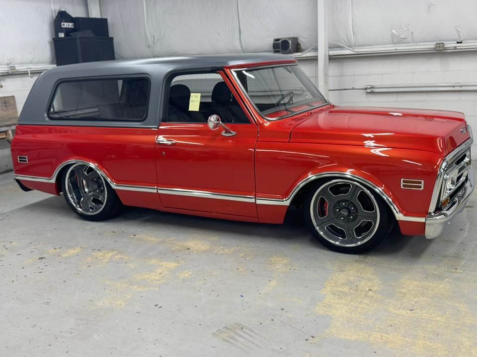 Tamco Paint GM Inferno Orange Pearl in GMC Jimmy