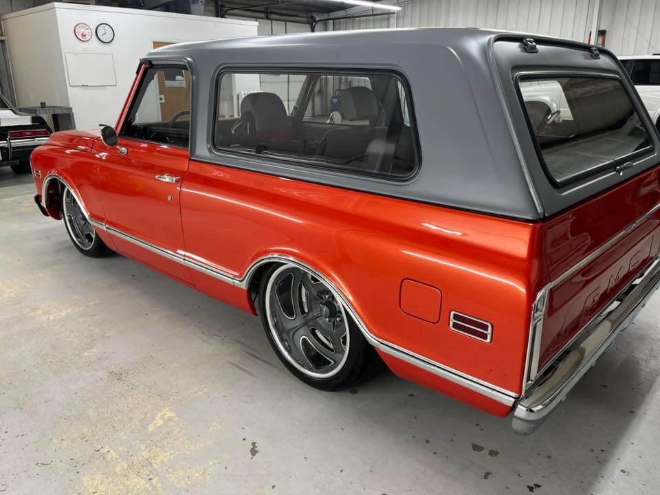 Tamco Paint GM Inferno Orange Pearl in GMC Jimmy