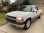 Tamco Paint GM Olympic White Basecoat in 2001 Chevrolet Silverado