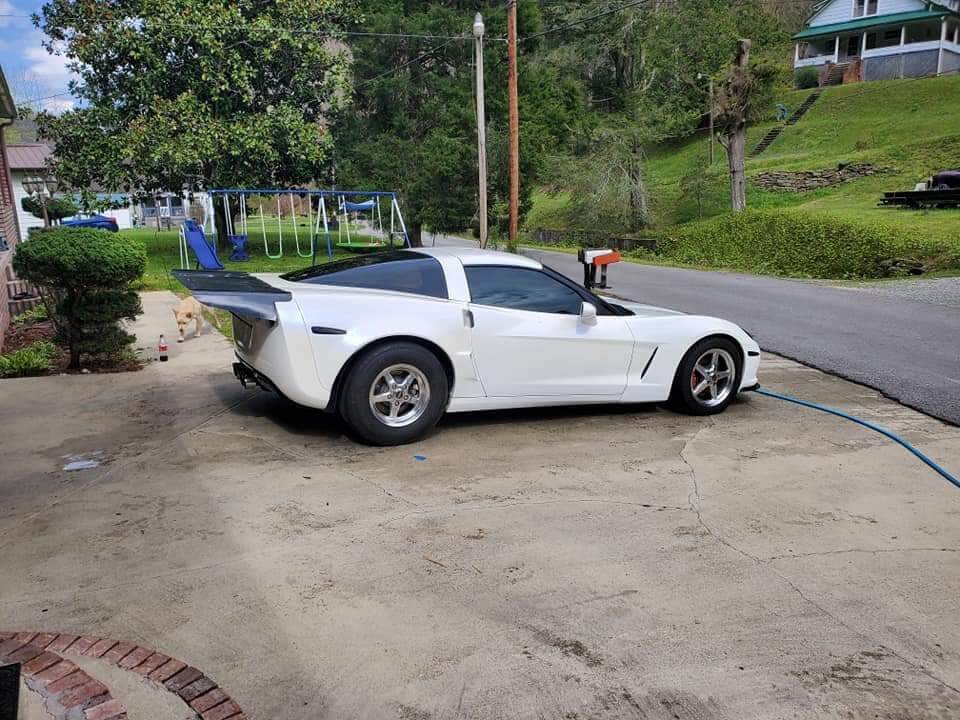 Tamco Paint Bright White Basecoat in 2007 Chevrolet Corvette