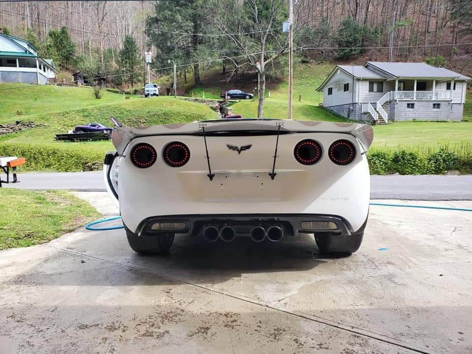 Tamco Paint Bright White Basecoat in 2007 Chevrolet Corvette