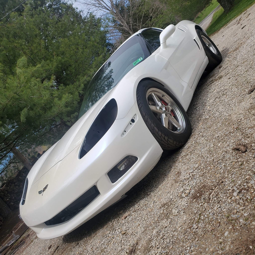 Tamco Paint Bright White Basecoat in 2007 Chevrolet Corvette