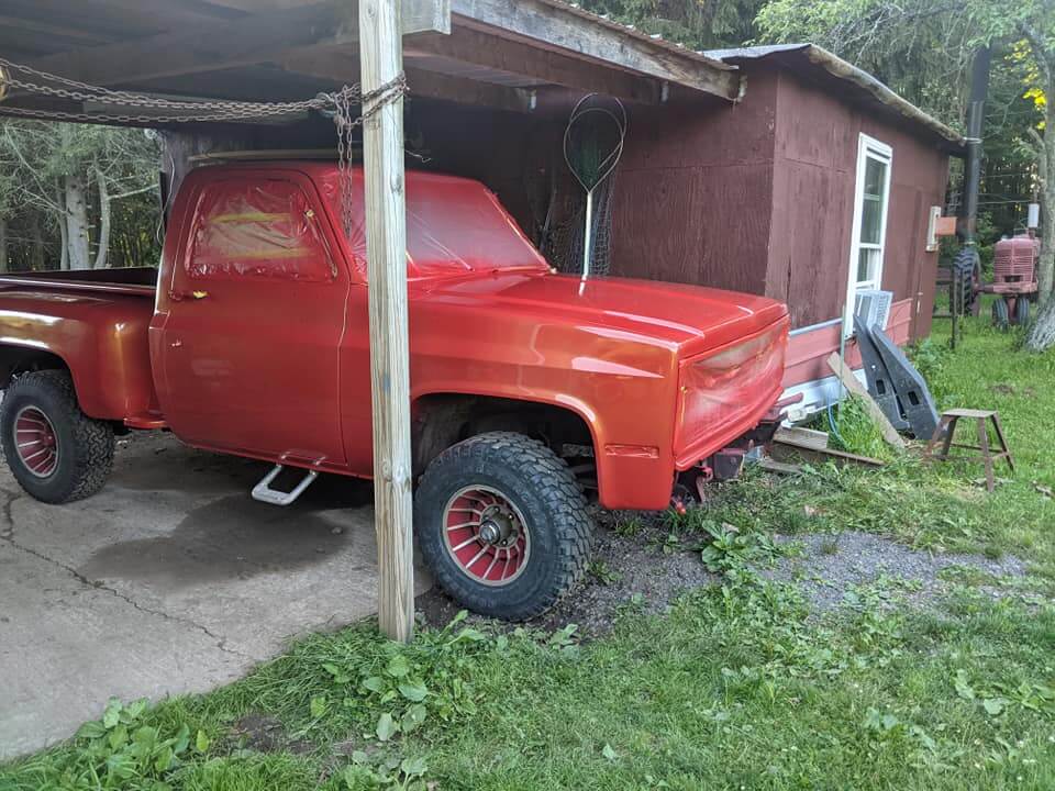 Tamco Paint HB9902 Bright Red Basecoat in 1979 Chevrolet K10