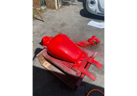 Tamco Paint HB9902 Bright Red in Suzuki VZ 800 Marauder