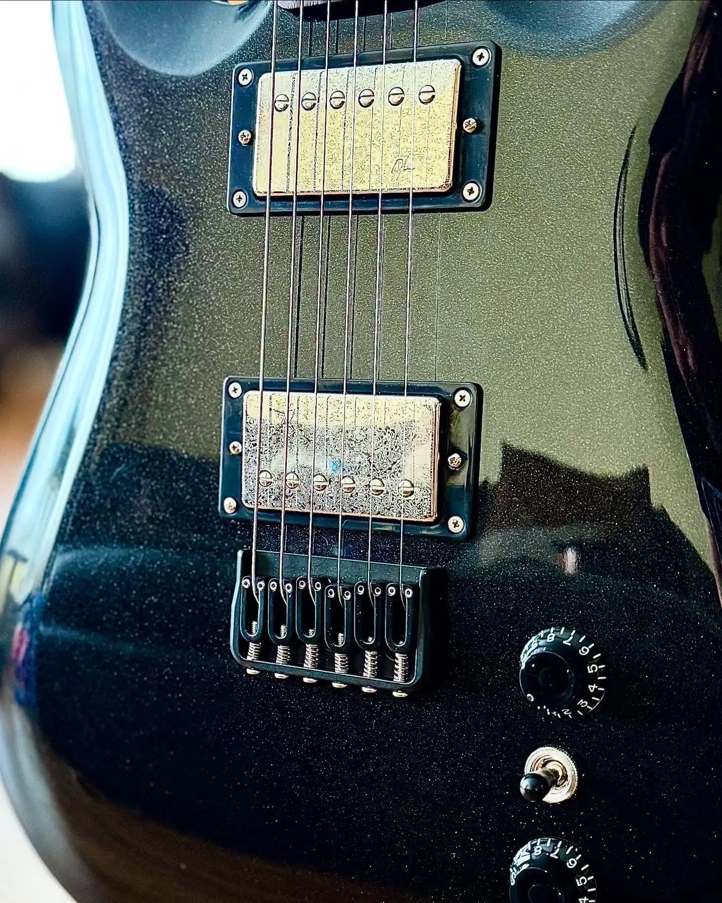 Tamco Paint Interbalactic on Electric Guitar
