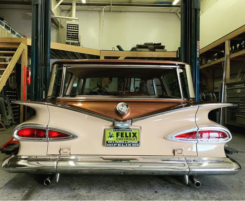 Tamco Paint Ivory Pearl in 1959 Chevrolet Brookwood