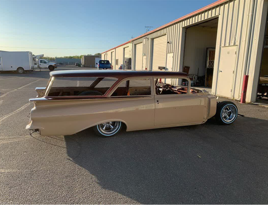 Tamco Paint Ivory Pearl in 1959 Chevrolet Brookwood