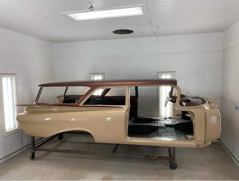 Tamco Paint Ivory Pearl in 1959 Chevrolet Brookwood