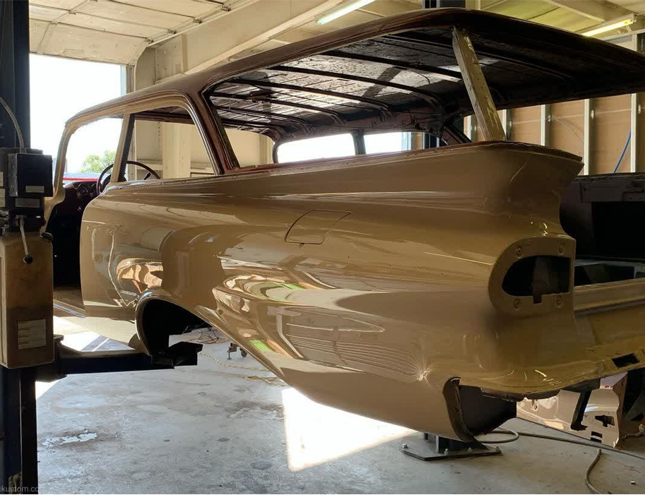 Tamco Paint Ivory Pearl in 1959 Chevrolet Brookwood