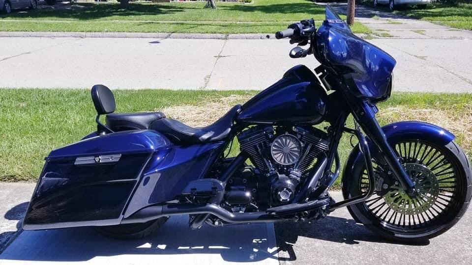 Liberty Blue Harley Davidson Street Glide