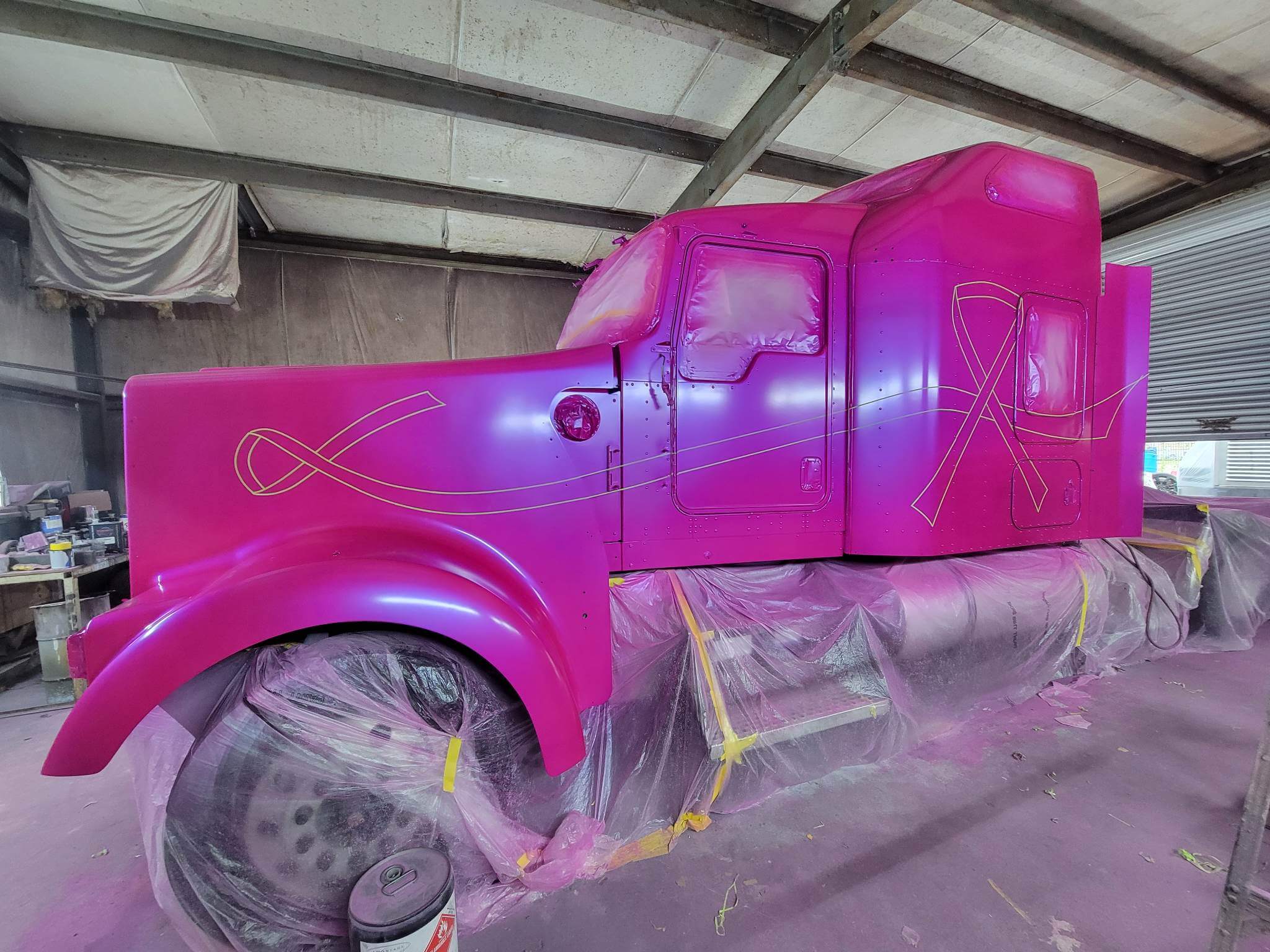 Tamco Paint Peterbilt Truck Lipstick