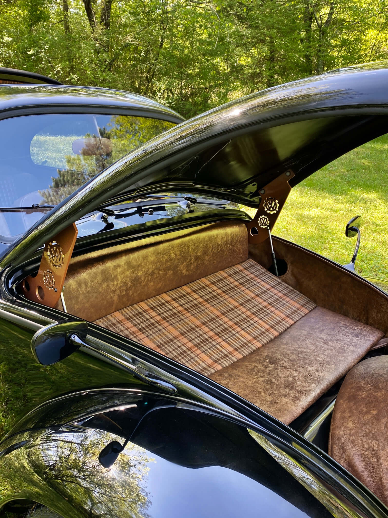 Tamco Paint Murdered Out Black on Volkswagen Beetle