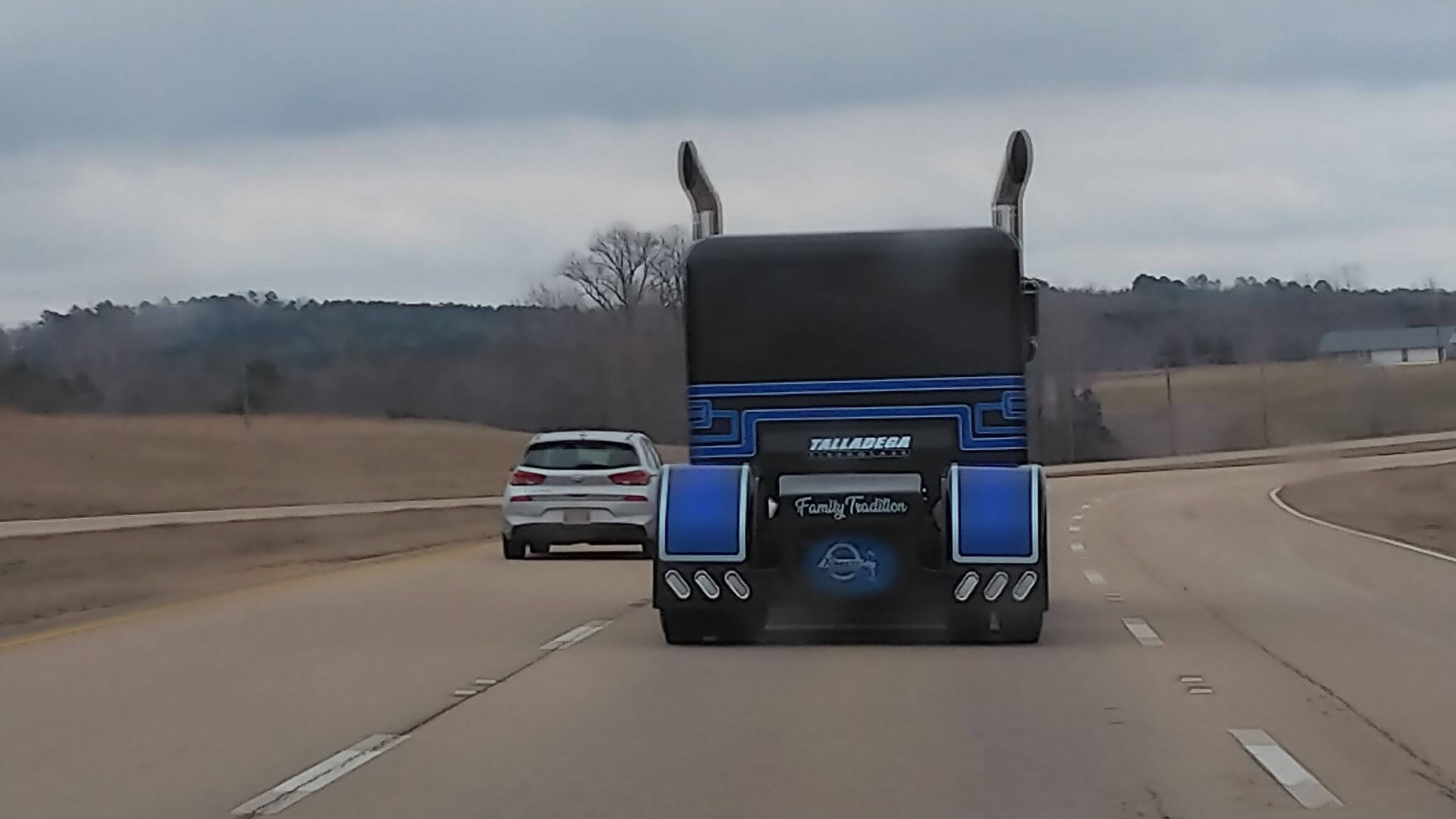 Tamco Paint Sinister Triple Reboot Blue and Blue Nitrous on Peterbilt 379