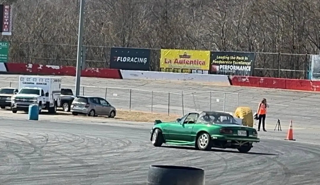 Tamco Paint Shamrock Green on Mazda MX-5 Miata