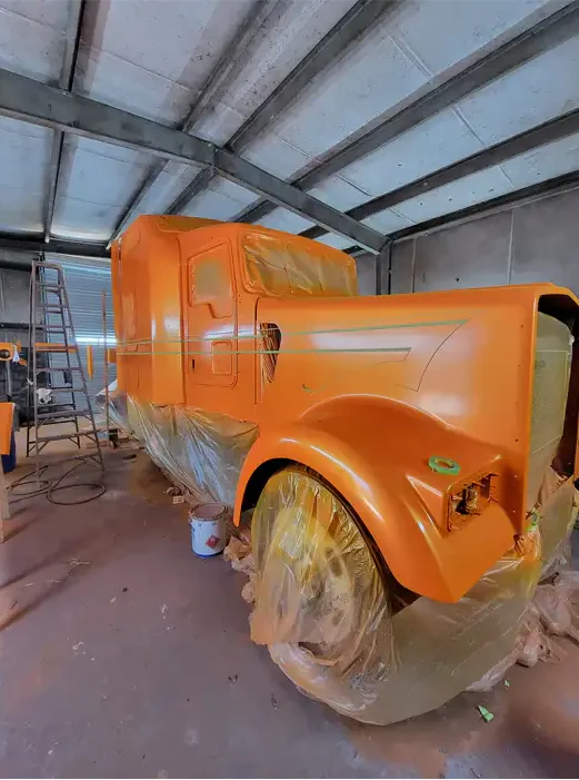 Tamco Paint Tamgerine Pearl on Kenworth W900 