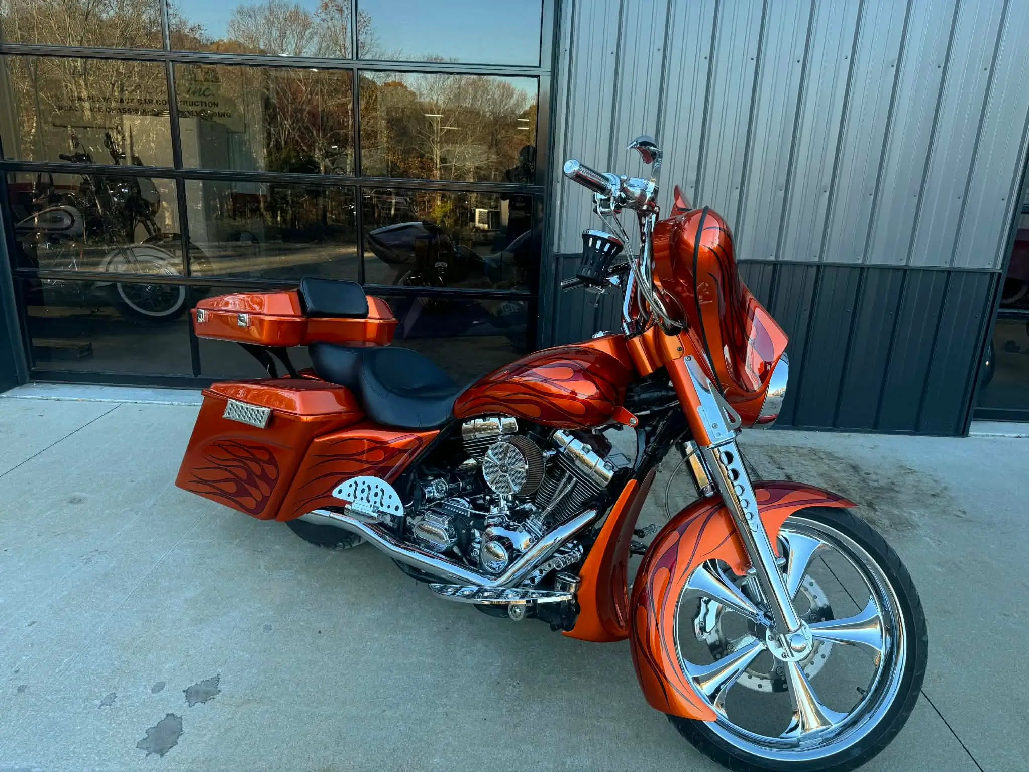 Tamco Paint Tamgerine - Candy Concentrate on Harley-Davison Glide