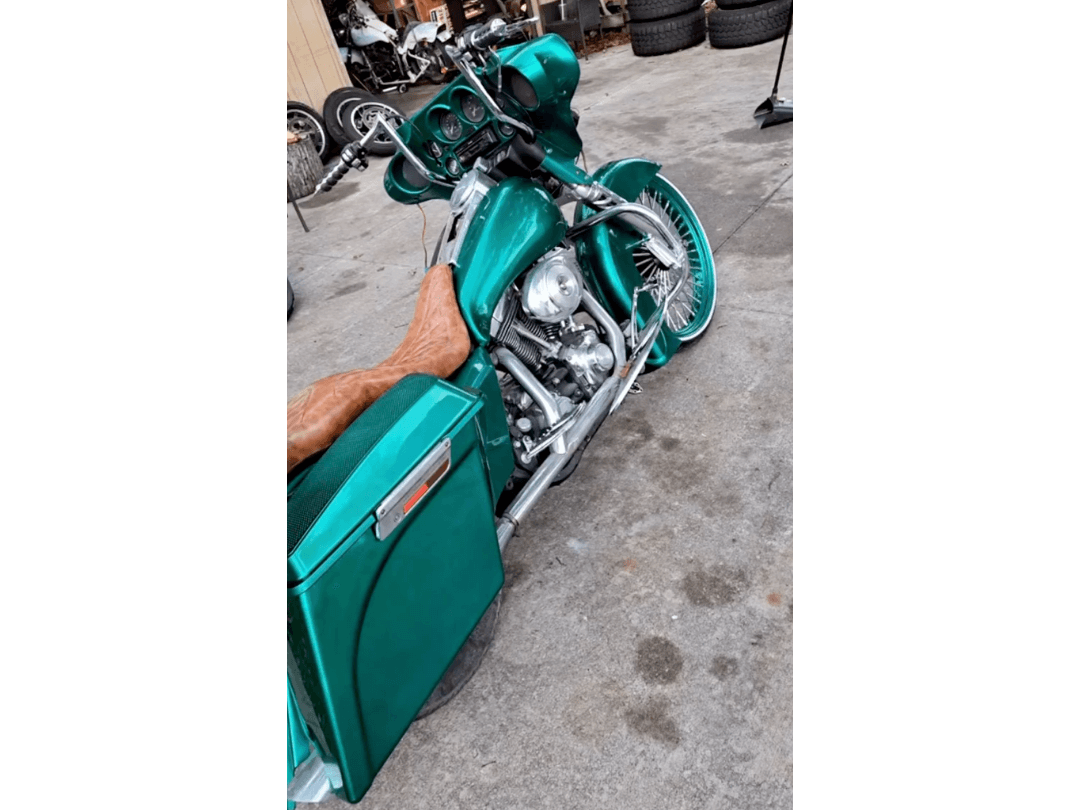 Tamco Paint Teal Time Candy Concentrate on Harley Davidson Street Glide