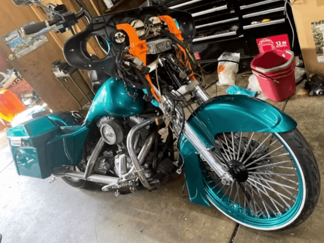 Tamco Paint Teal Time Candy Concentrate on Harley Davidson Street Glide