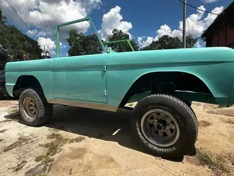 Tamco Paint  Wintergreen Pearl 1973 Ford Bronco