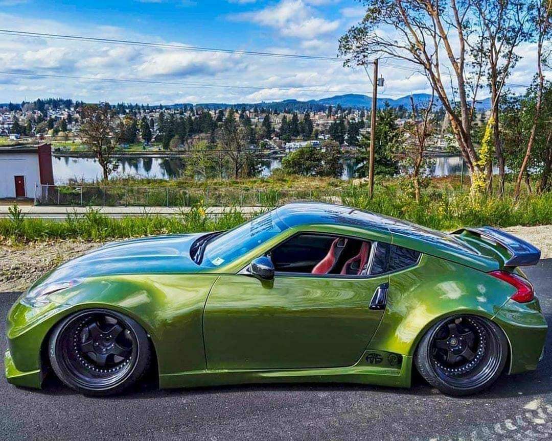 Yuengling Green Car Nissan 370z