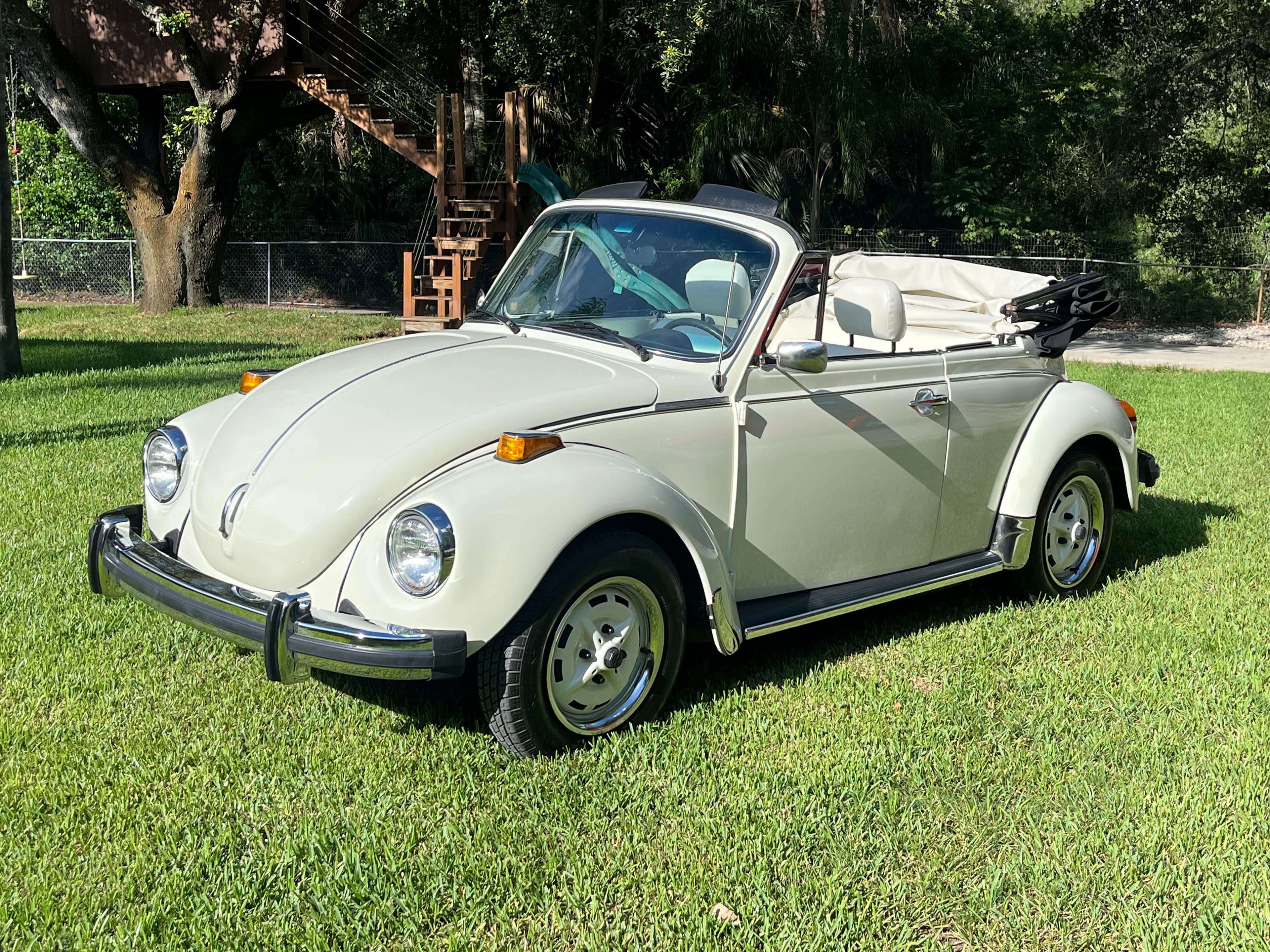  VOLKSWAGEN PASTEL WHITLE